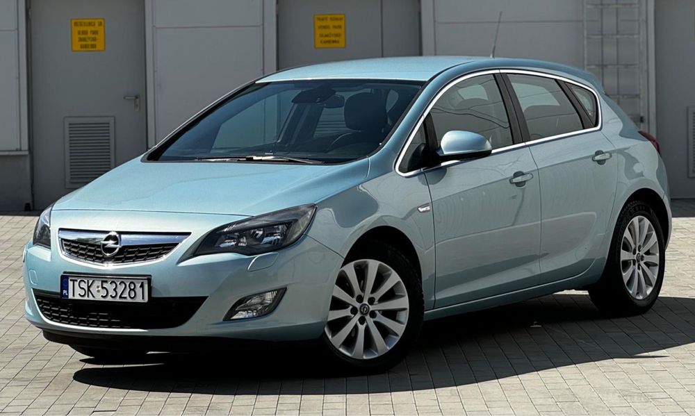 Opel Astra J IV 1.4 Turbo Benzyna Hatchback 2010r