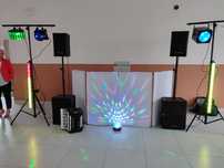 Stanowisko DJ.  Parawan + stół dla Dj. Ekran, Front , Osłona Dj.