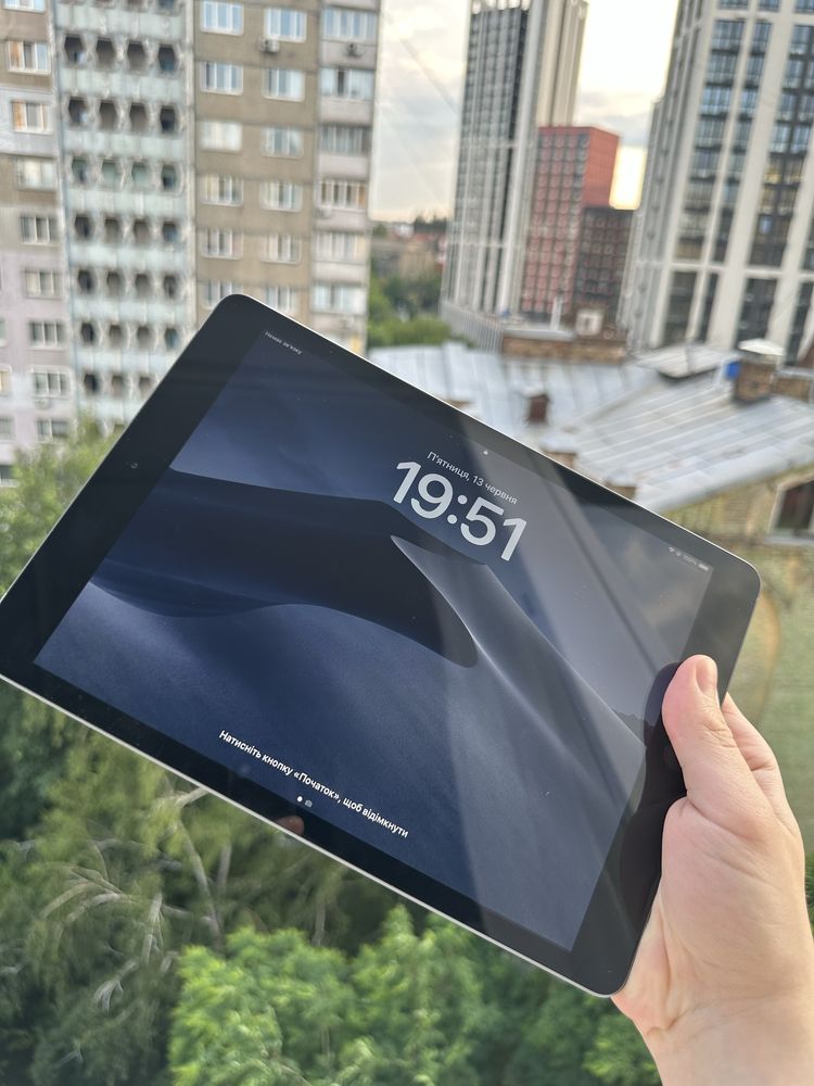 Планшет Ipad 8 LTE 2020