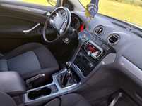 Sprzedam Forda Mondeo 1,6 benzyna 160km kombi  2011 rok