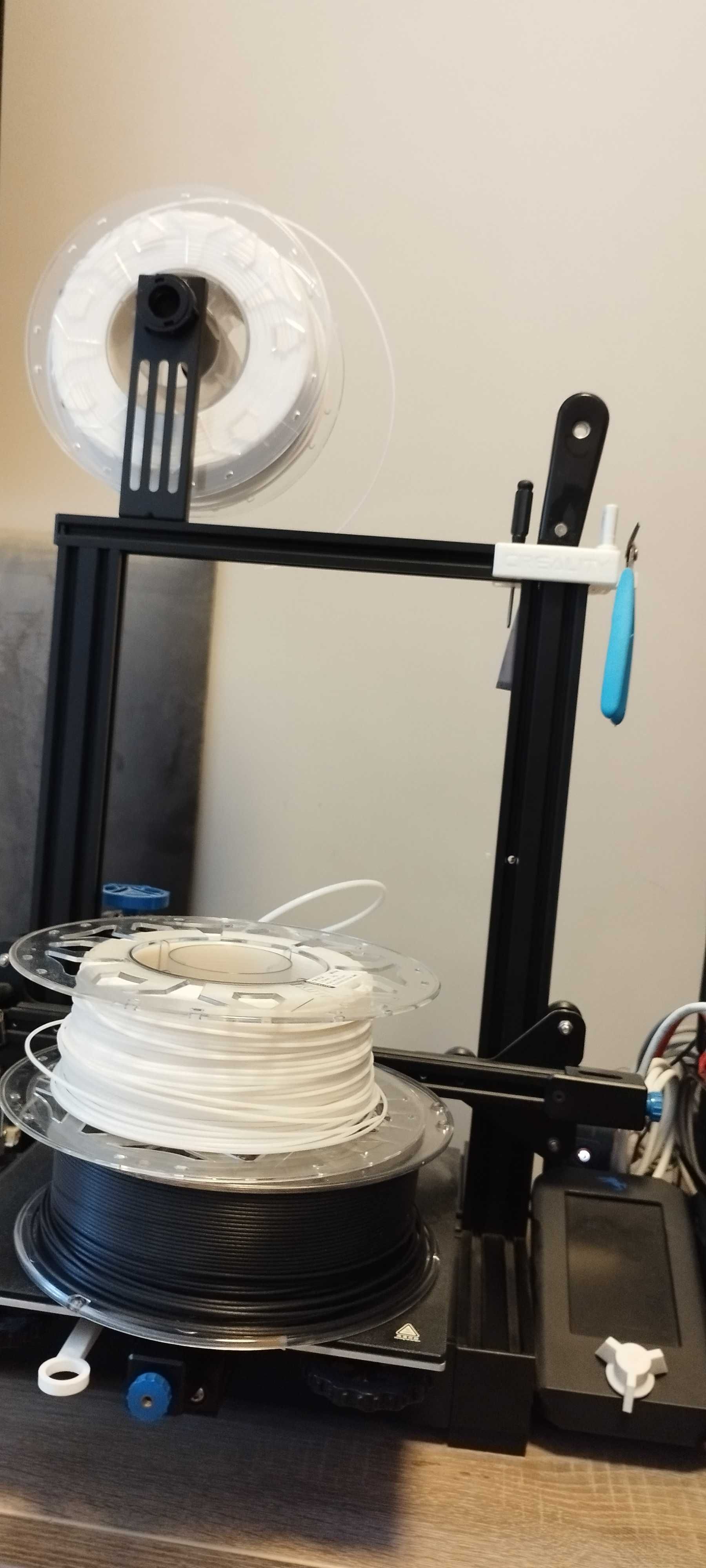 Ender 3 v2, bardzo mało używana + filament + box