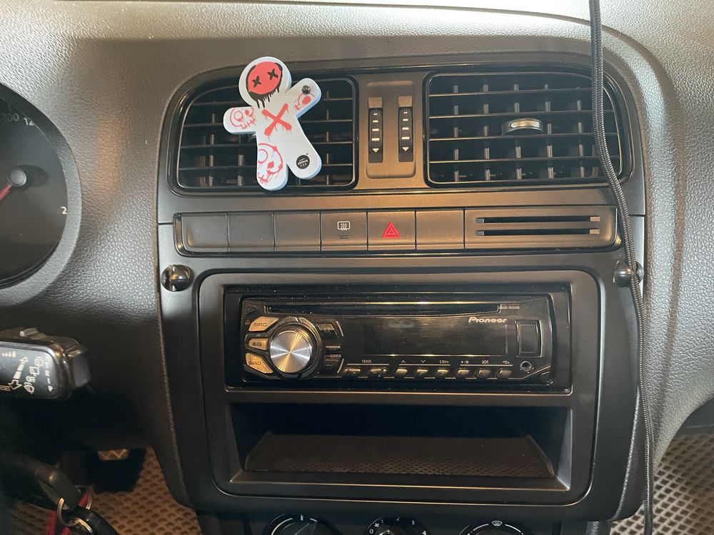 Volkswagen Polo 6C , 2015 рік , 1.0 MPI