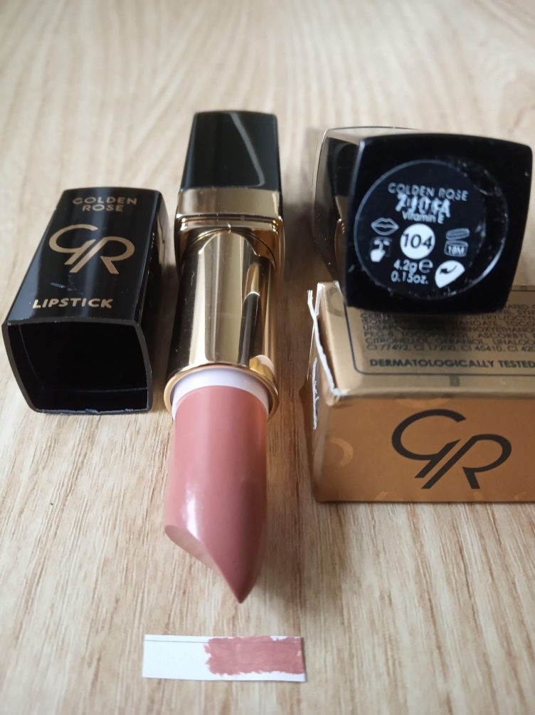 Губна помада Golden Rose Lipstick Vitamin E