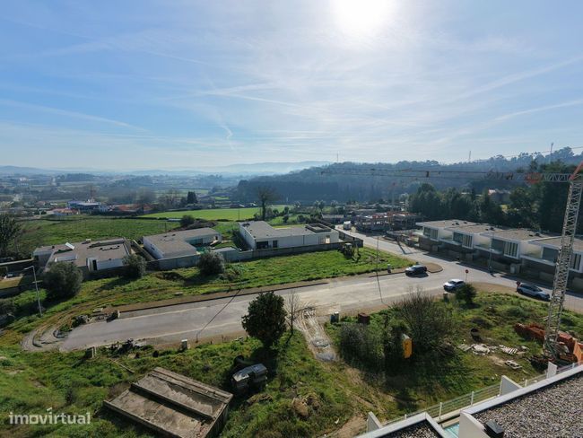 Fantástico terreno para venda em Vila Nova de Famalicão! — Vila Nova De Famalicão E Calendário, Braga