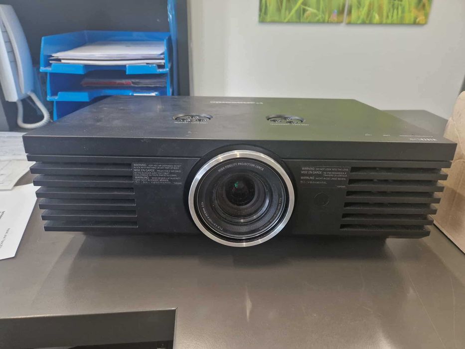 Projektor Panasonic PT-AE4000