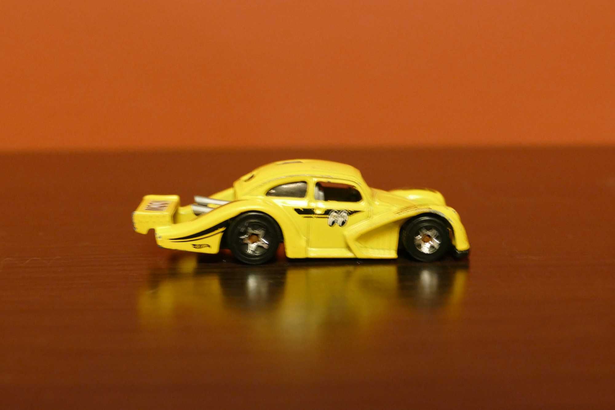 Hot Wheels autko "Resorak" Volkswagen Kafer Racer 2016