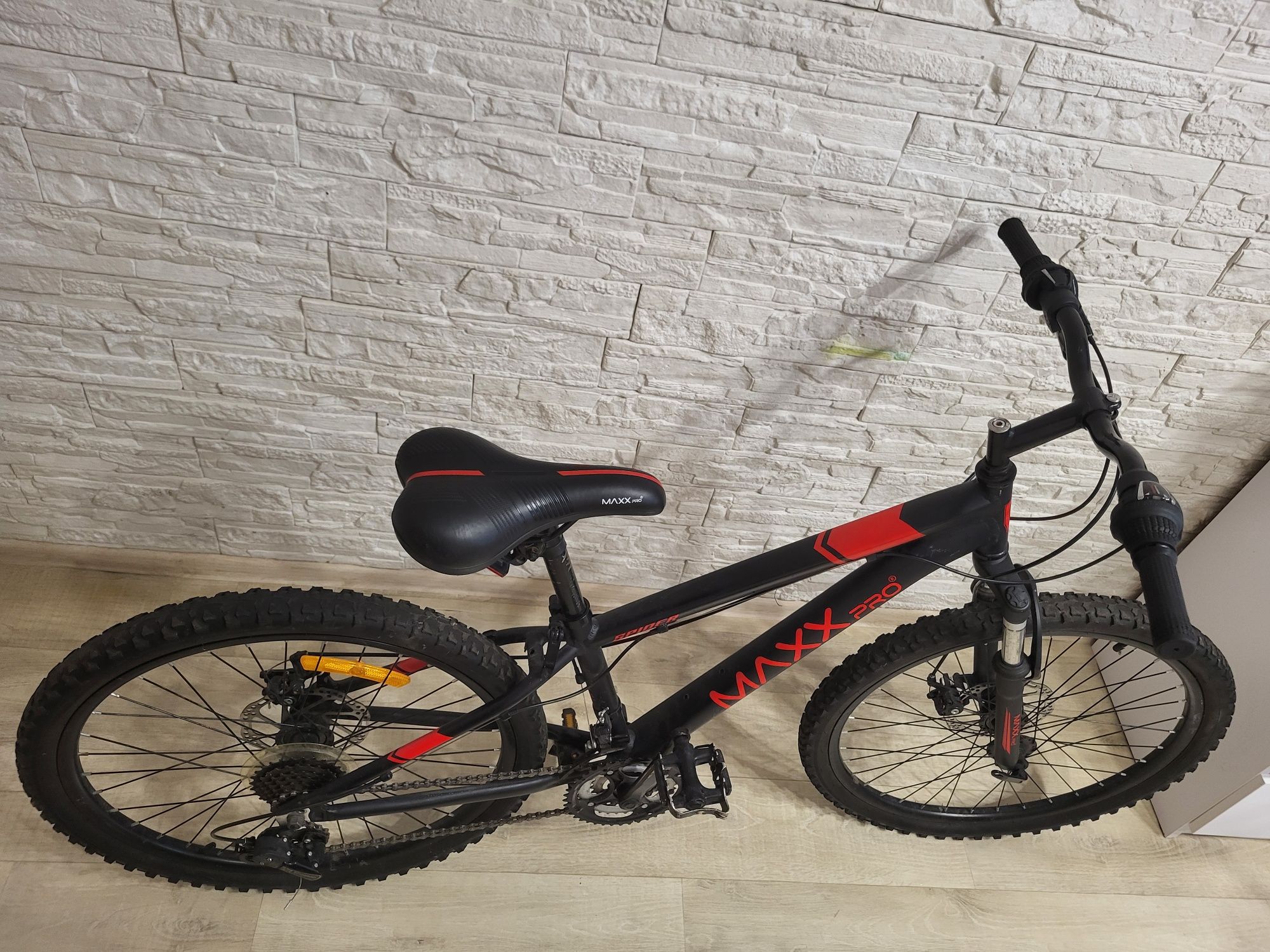 Велосипед 24" Maxx Pro Spider 12" черный