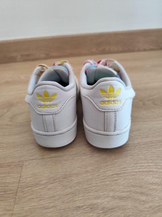 Tênis menina Adidas T29