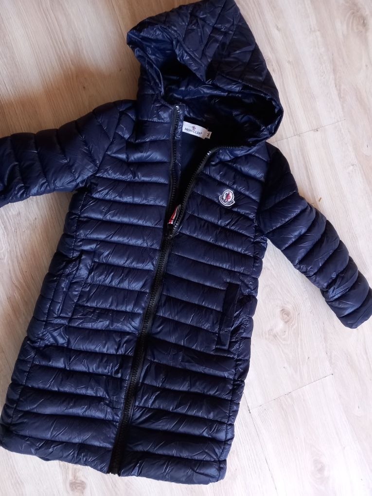 Moncler kurtka zimowa parka na dziewczynkę 6 lat