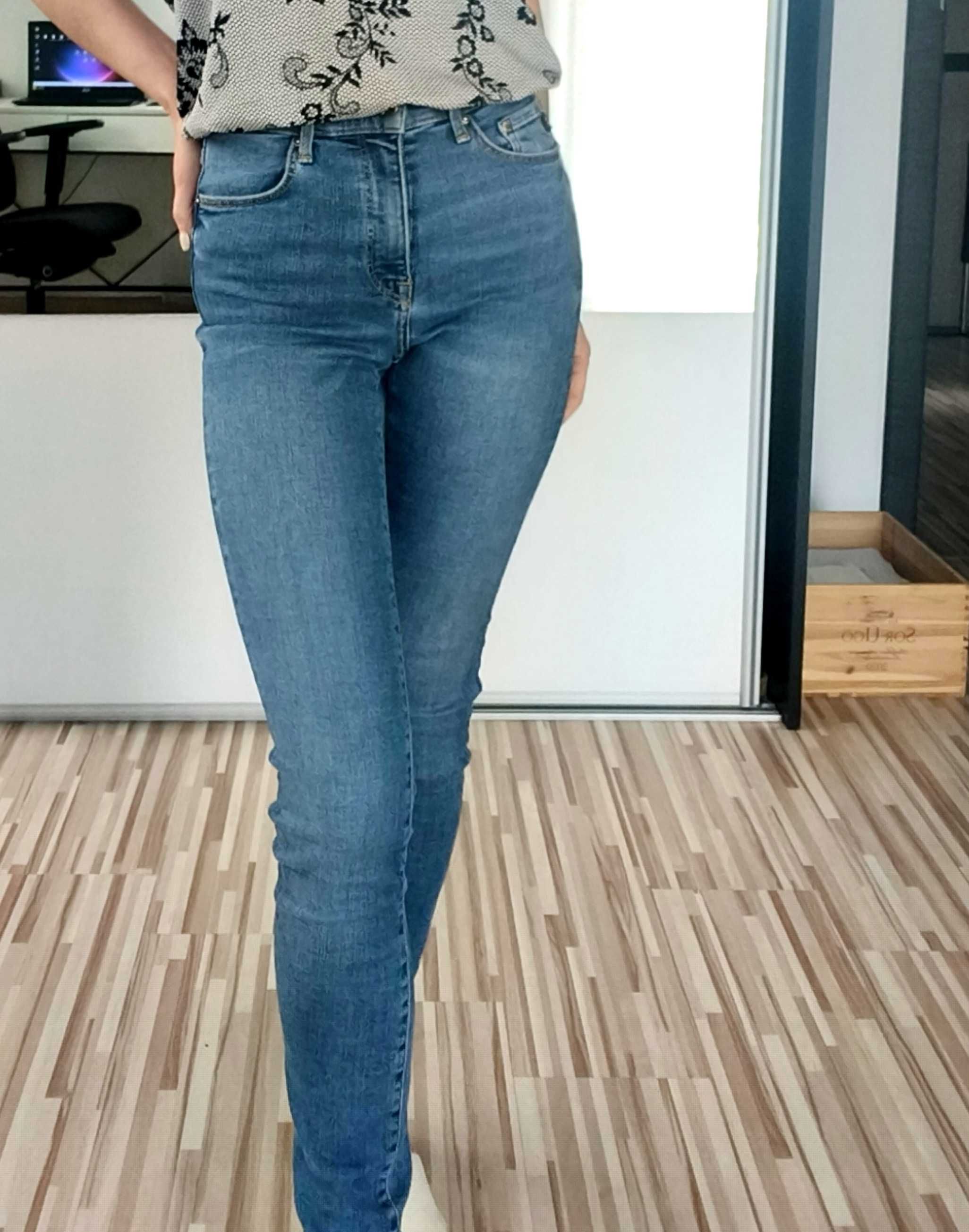 Elastyczne jeansy niebieskie, stan średni/wysoki, XS/S, Denim