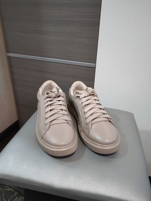 Кеди, шкіряні кеди