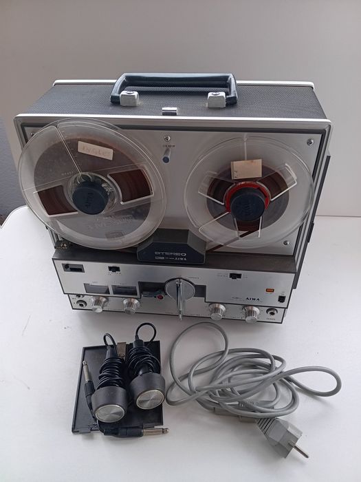 Gravador e leitor Aiwa - TP1012