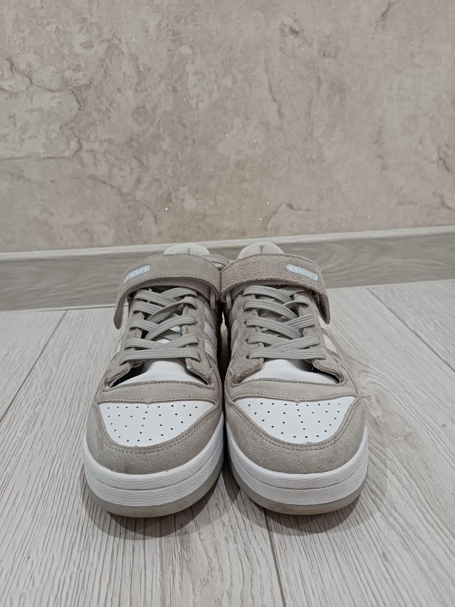 adidas forum low замшеві