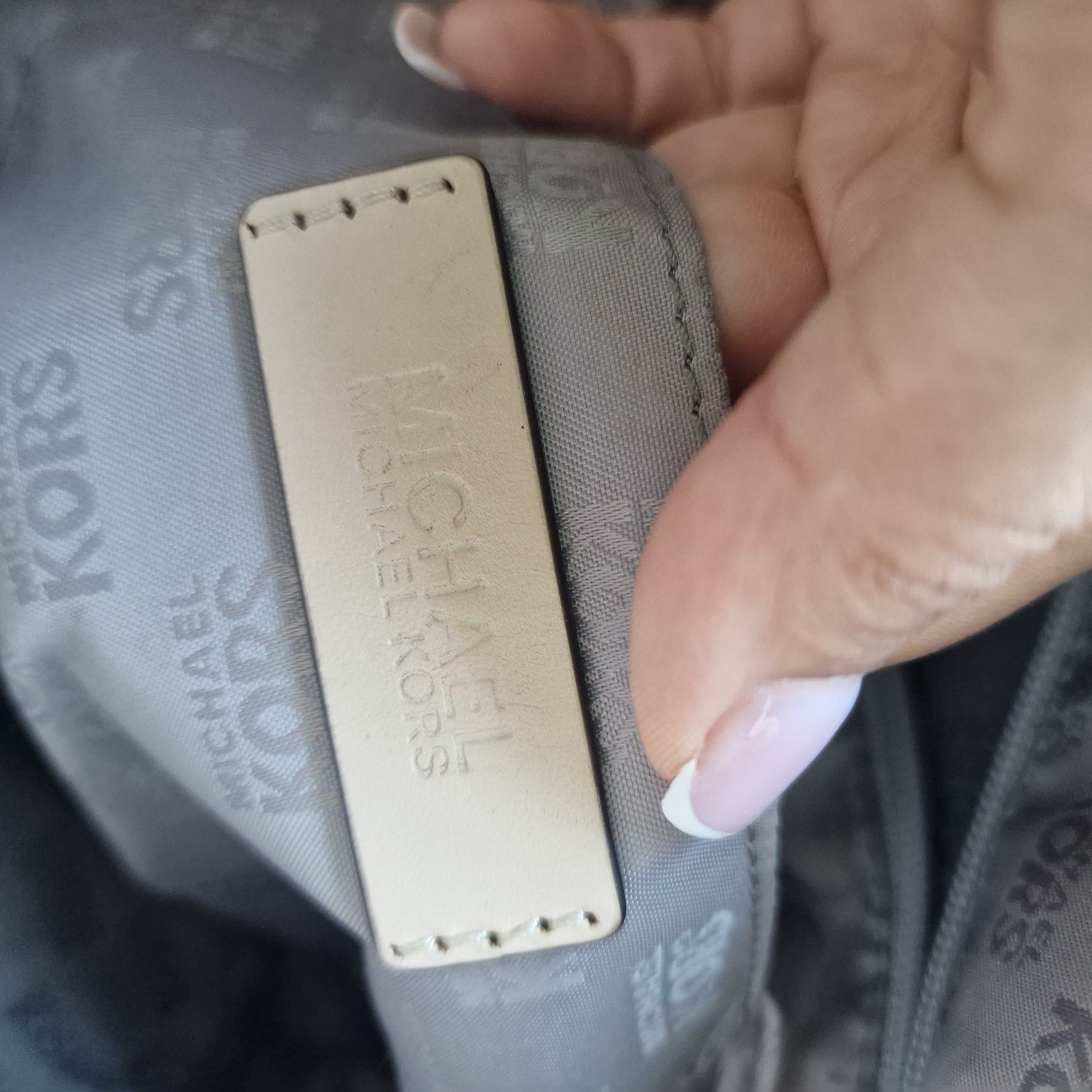 Torebka shopperka Michael Kors srebrna