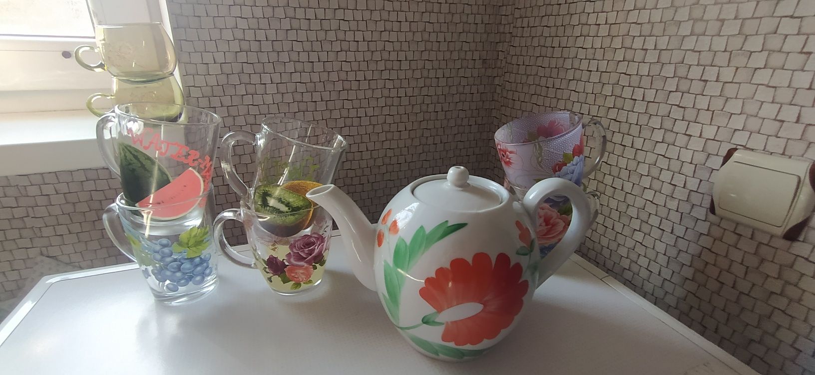 Чайные сервизы, чашки времен ссср, заварники