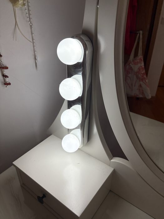 Toucador IKEA HEMNES branco com espelho - Bom estado