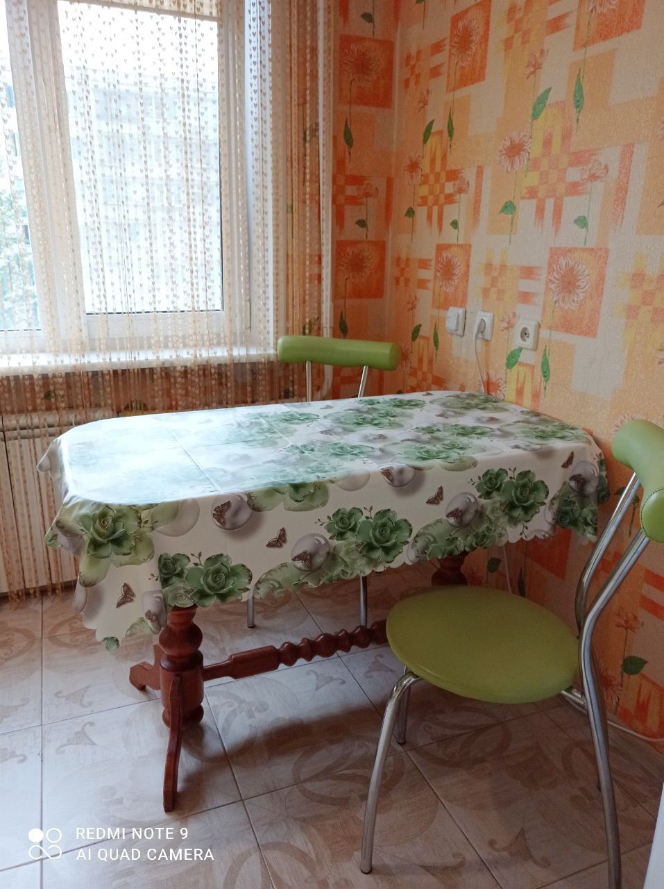 Подобово затишна тепла 1ком.  квартира 3 хв.від м. Оболонь