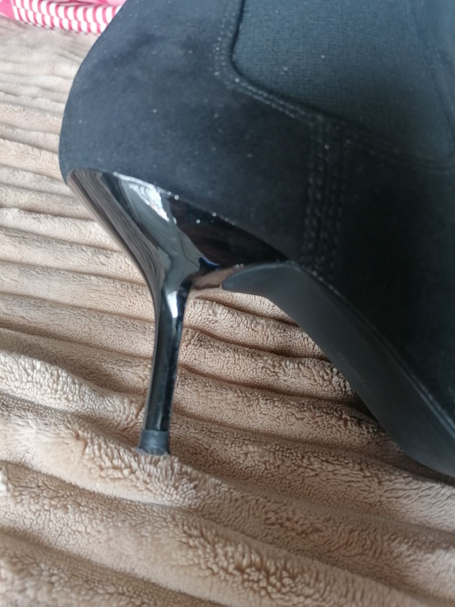 Botas preto camurça