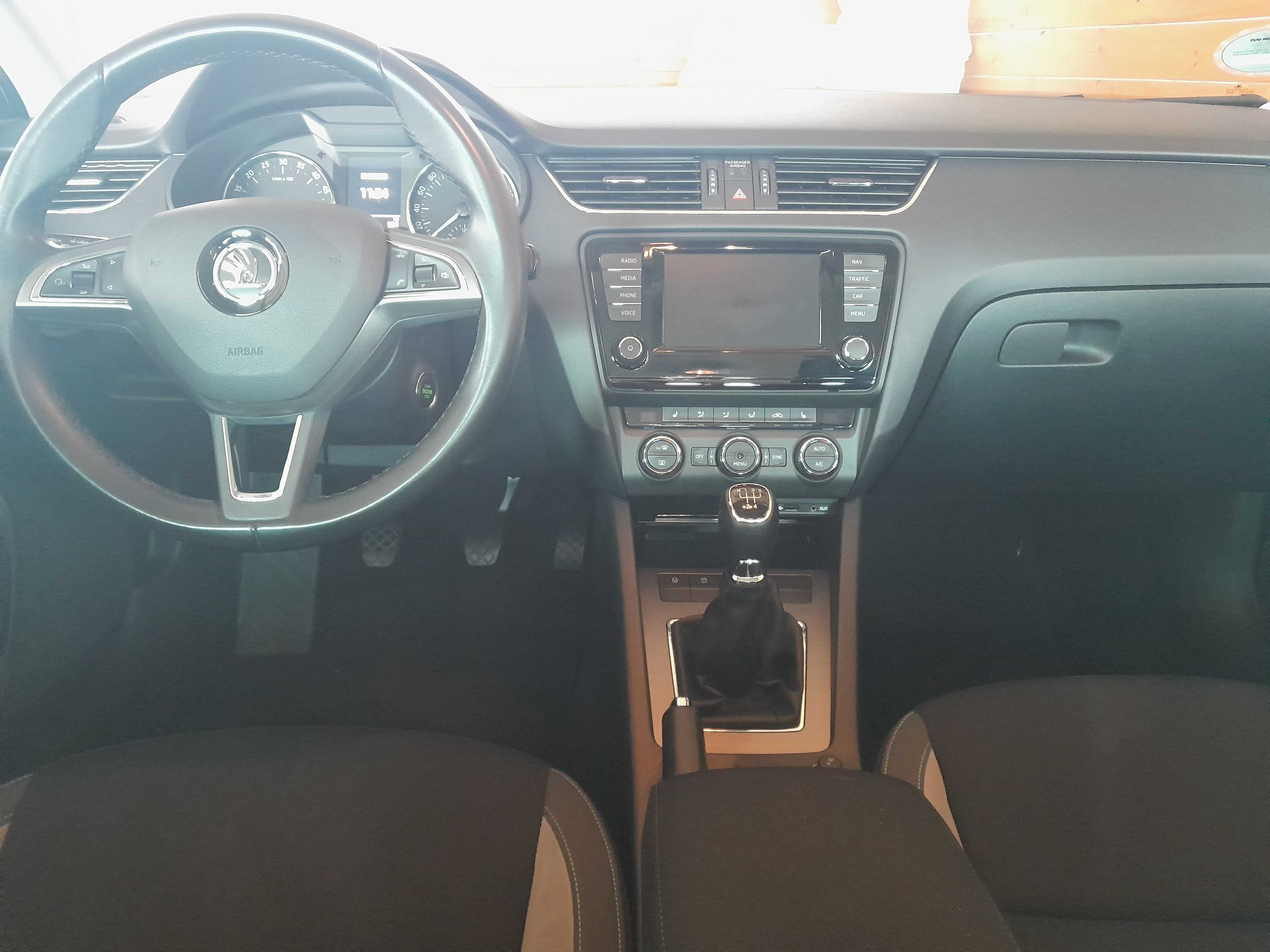 Octavia 3 1.6tdi JOY  SUPER STAN