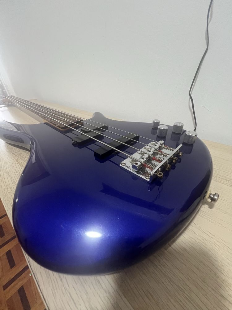 Ibanez SR300DX bass