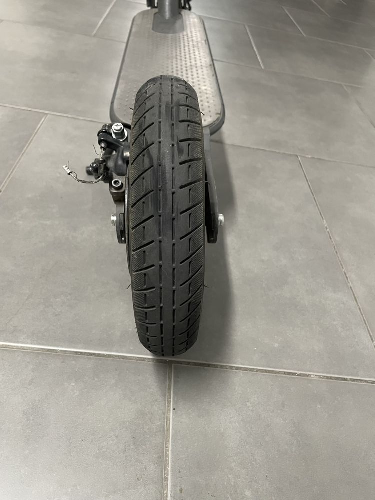 Trotinete Mi scooter 1s
