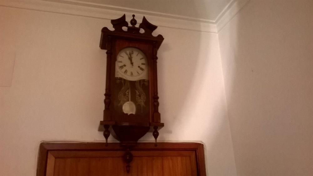 Relógio de Parede marca Solaris 31 Day. Apenas 110 €. Lindo