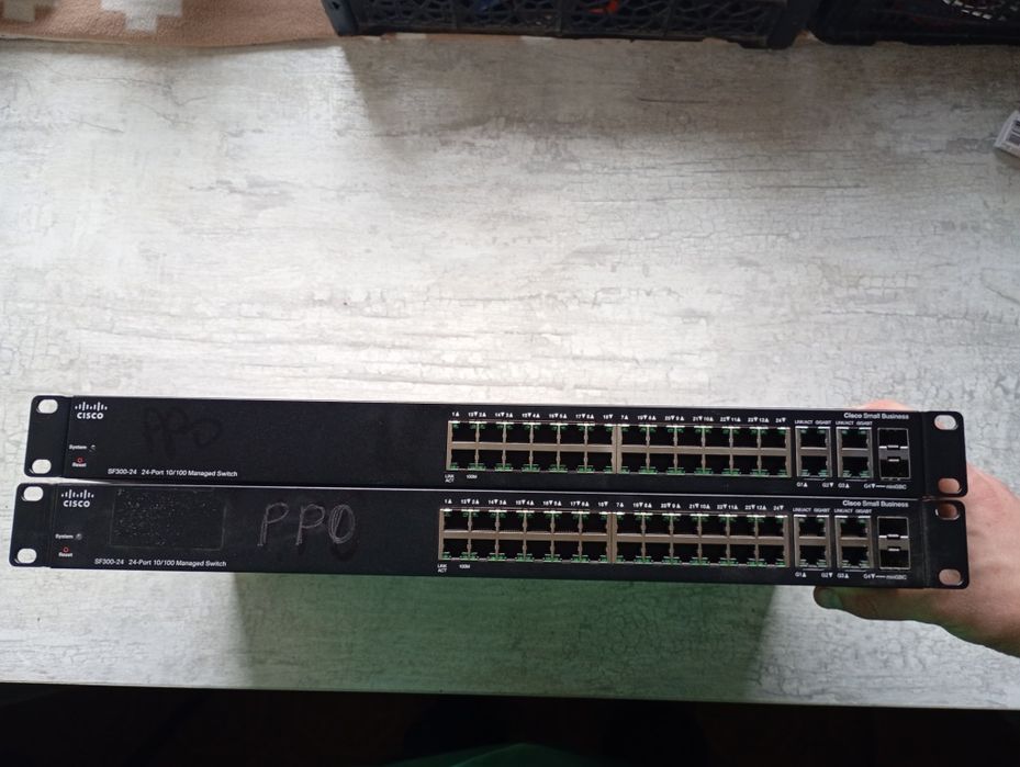 Продам коммутаторы (маршрутизаторы)