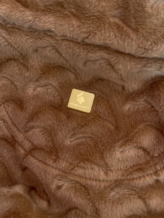 Бомбер на осінь