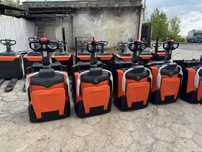 Paleciak elektryczny Toyota BT LPE 2500 kg wózek BT LPE 200 super stan