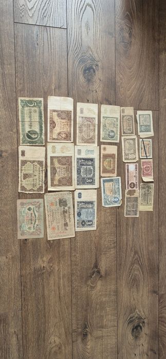 Banknoty stare z różnych krajow