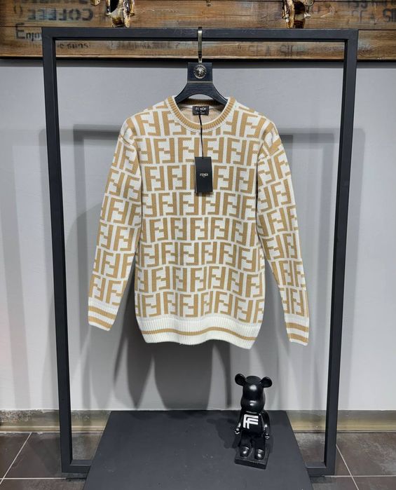 Nowe grube męskie swetry fen di m