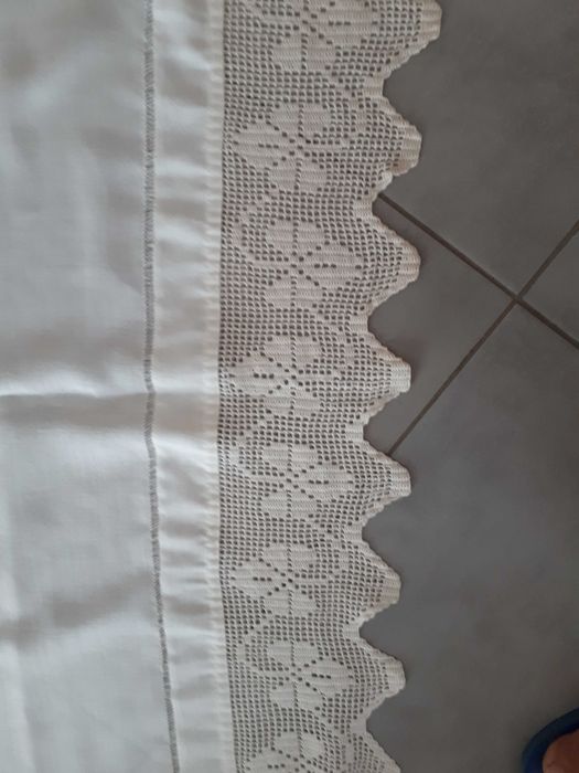 cortina em tecido meio alinhado