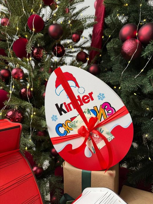 Подарунковий набір у вигляді Кіндер Сюрприз М  різні варіанти наборів