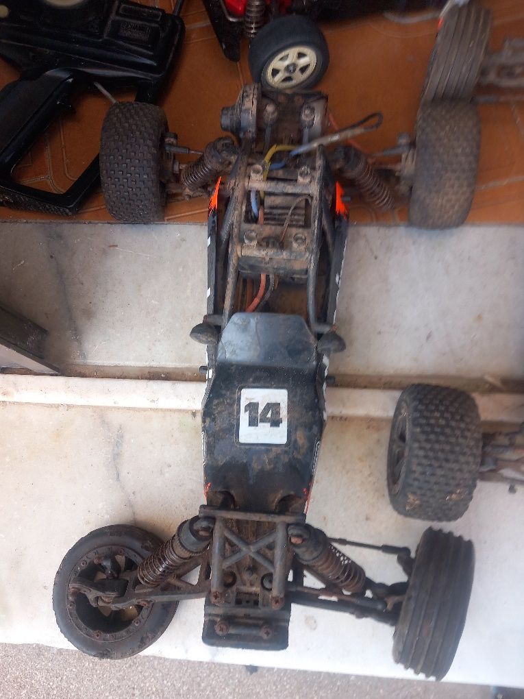 Carros RC para as peças