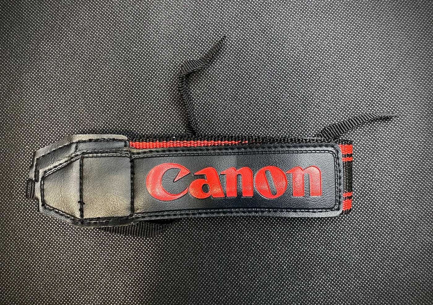 Canon 30D body + akcesoria.