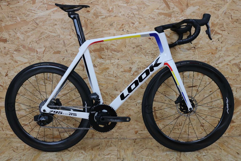 Bicicleta disco LOOK 795 Blade RS - Sram Force AXS - Rodas carbono