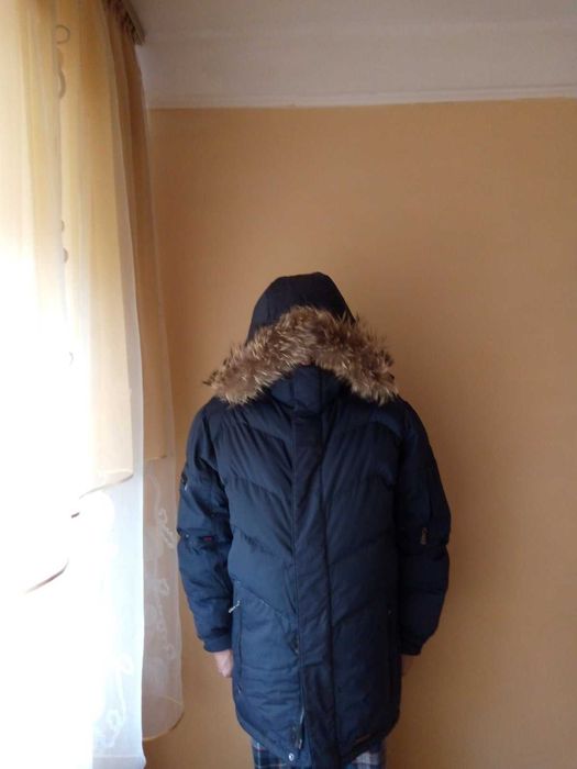 Мужская куртка темно синяя  р, 52  пуховая, Аляска с мехом енота