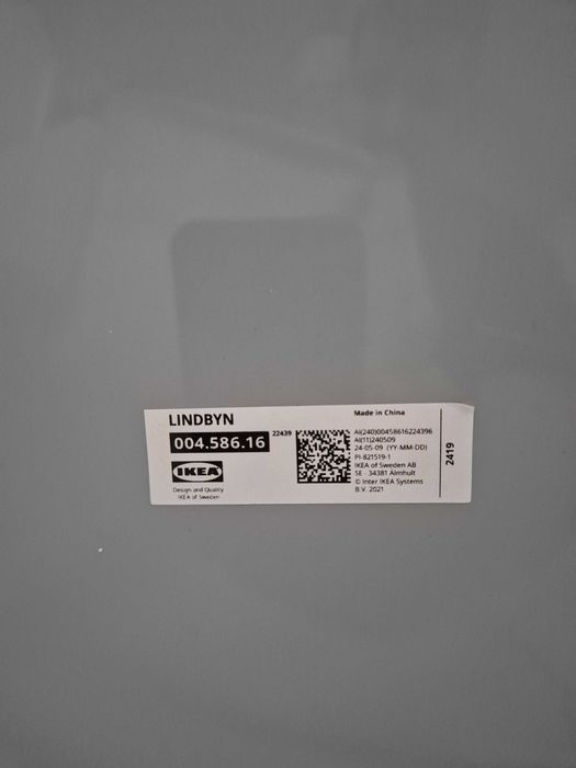 Lustro IKEA LINDBYN czarne 60x60 cm