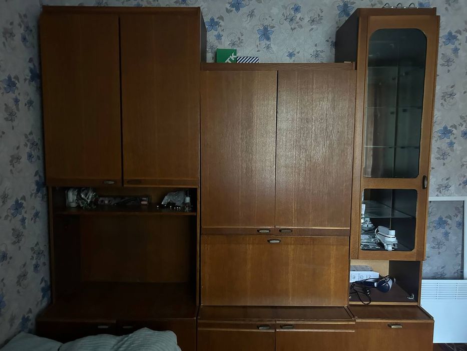 Віддам  стінку недорого