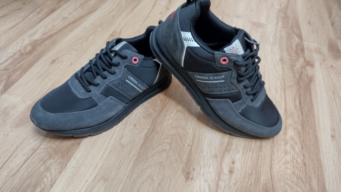 Sneakersy, buty sportowe męskie, firmy Cross Jeans, rozmiar 40. Nowe
