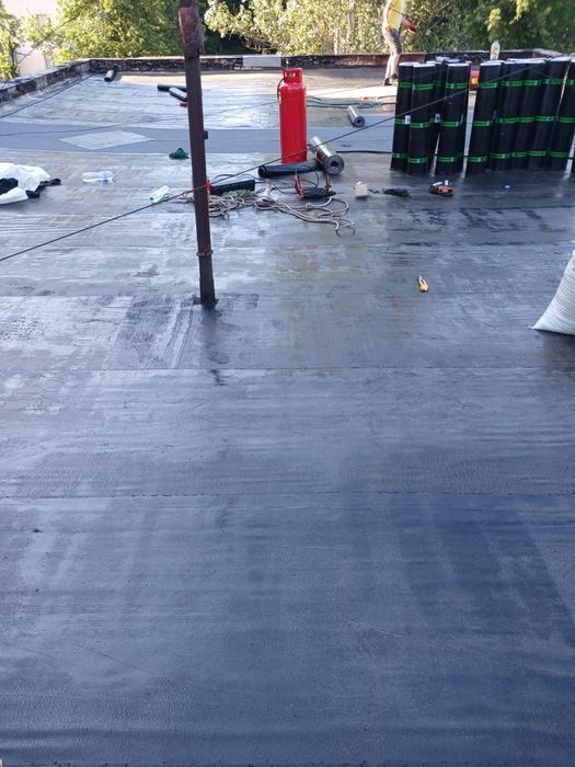 Ремонт криші. Ремонт покрівлі . Мя'кая покрівля