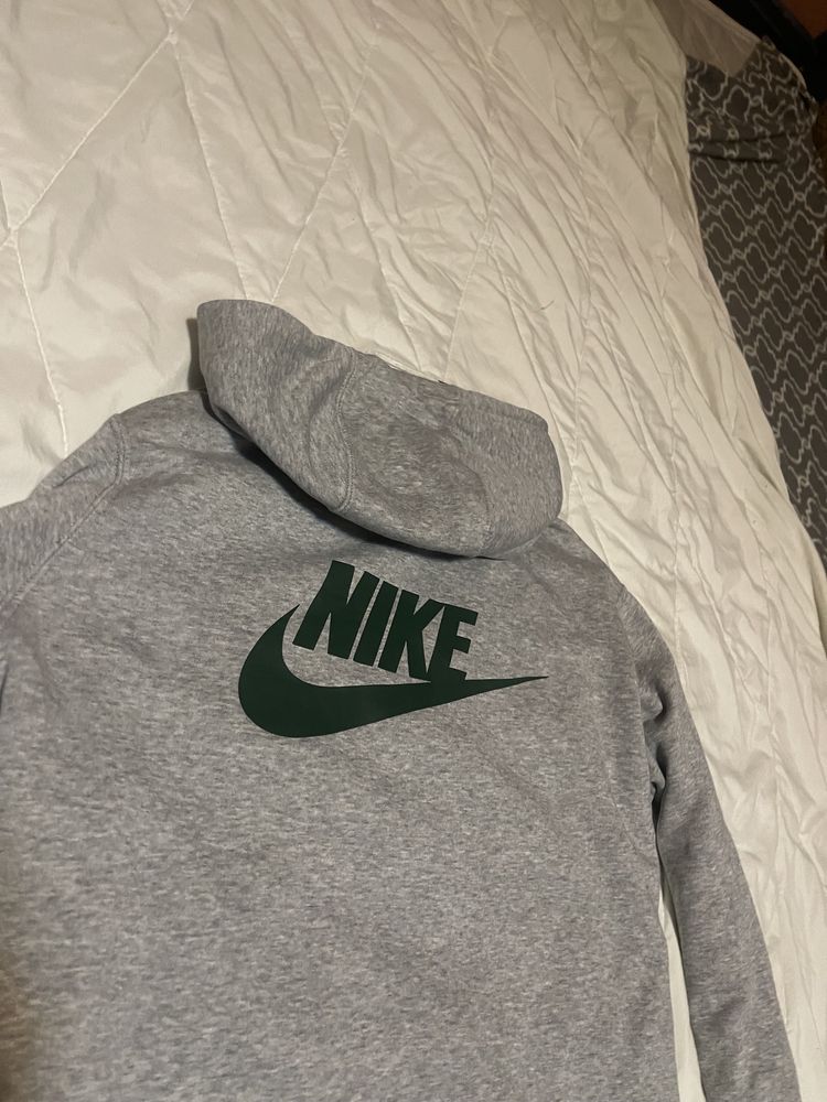 Худи Nike M x Stranger Things лимитированая колекция 180$ на eBay