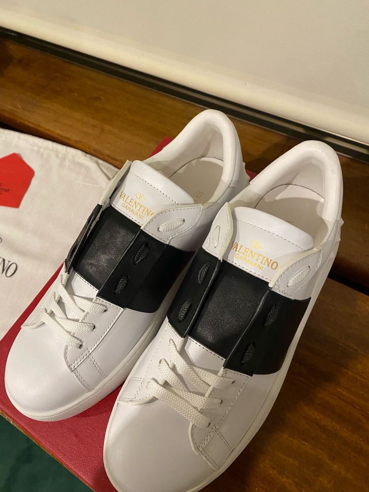 Valentino Garavani White/Black