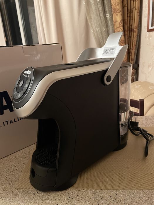 Кавомашина Lavazza Firma