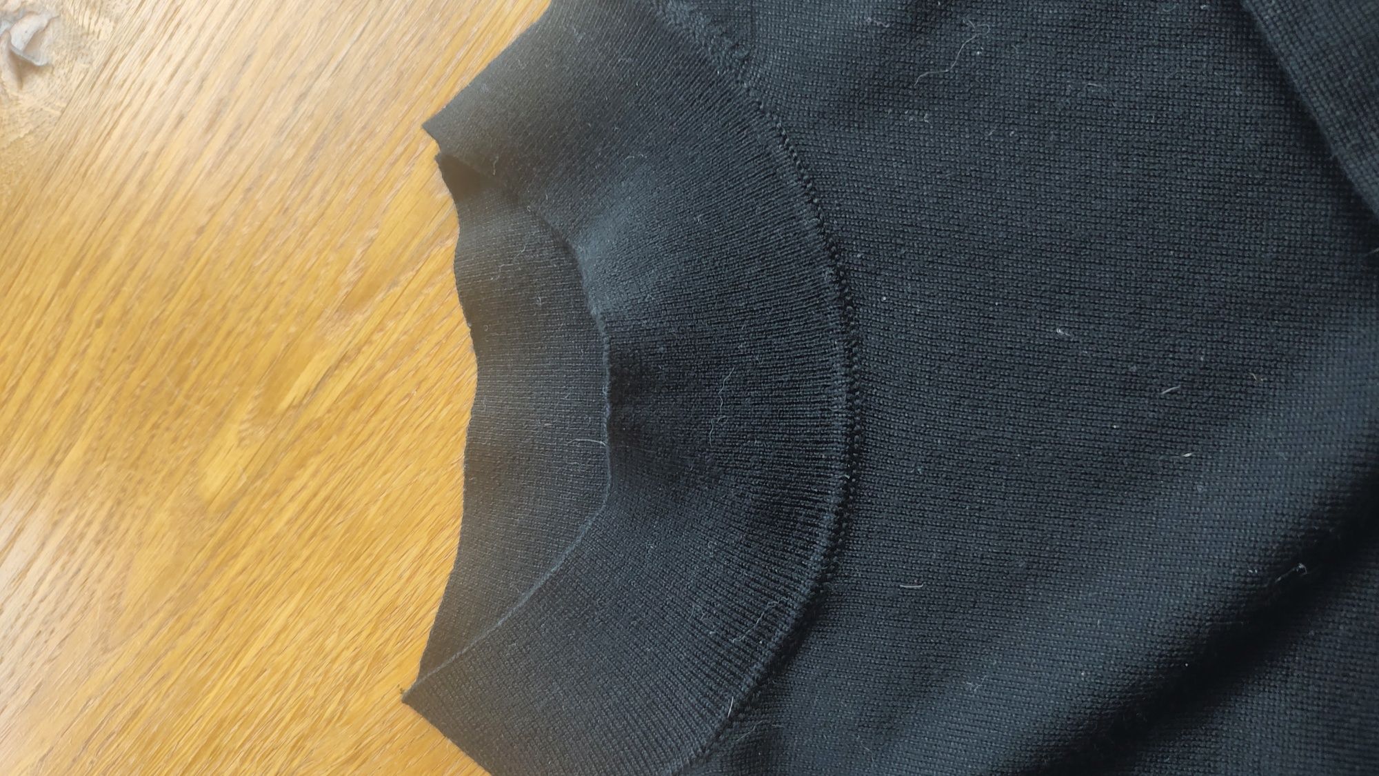 Czarny półgolf Marcin Celio 100 % wełna merino