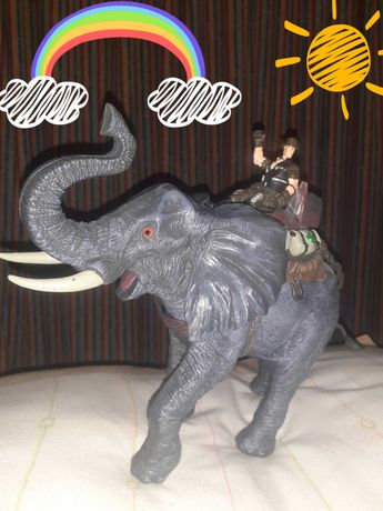 Brinquedos / Bonecos Incomuns (Mega Elefante)