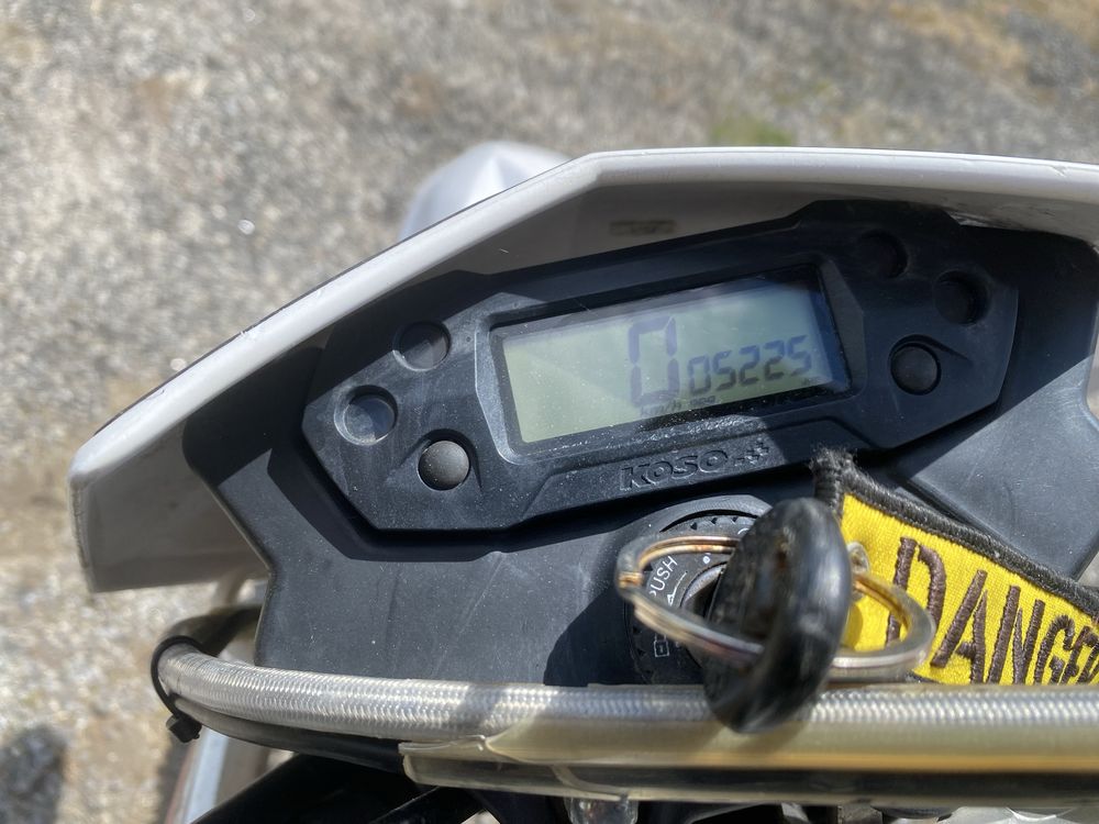 Ajp pr3 200cc matriculada