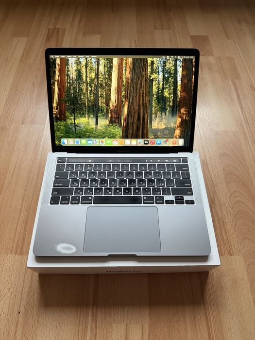 MacBook Pro 13 2020 i5 / 8 GB / 256 GB Space Gray