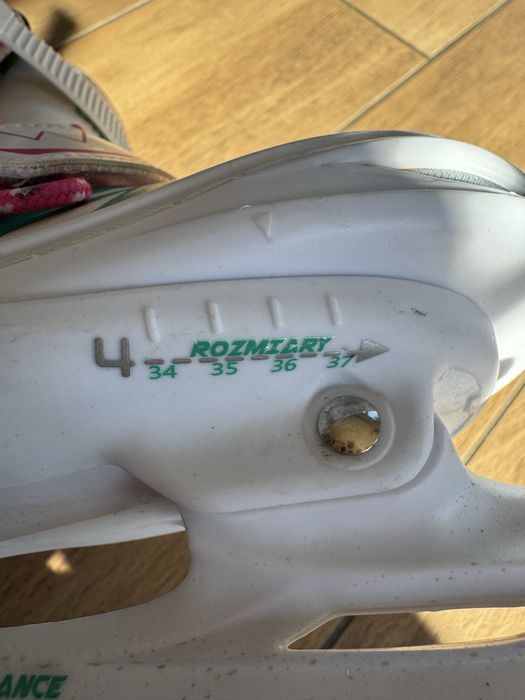 Łyżwy z regulacją rozmiaru 34-37