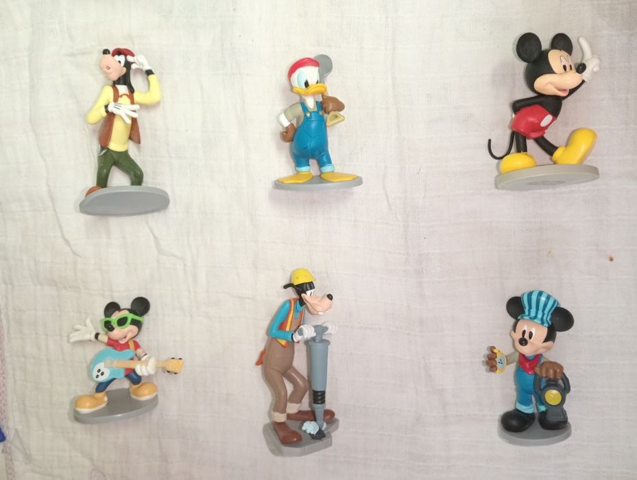 8 Bonecos Disney